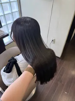 【平日限定📣】中高生限定🎀カット+ストレート