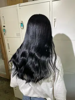 【黒染めを使わない韓国風暗髪カラー】艶ブルーブラックカラー🫧就活や面接にも🌿