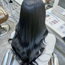 【学生、就活応援メニュー🖤⋆͛*͛】黒染め不使用❌ダークカラー🖤⟡.·簡単トリートメント付き♡