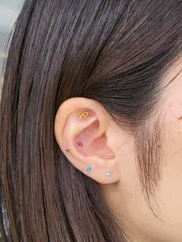 【耳つぼジュエリー】可愛いパーツたくさん❥耳リフレ付き