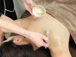 【背中orデコルテor二の腕等】ブツブツざらつき☆ピーリング＆肌別美容液導入50分¥7700