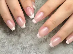 フレンチネイル💅💎✨(ベース込み)オフ無し🩵🫧