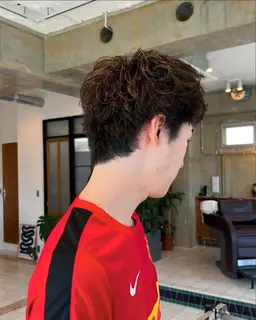 1月限定⭐️cut ＆ men's perm スタイリストさんのcut込み★2 step treatment付き