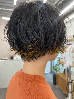 似合わせカット+毛先ポイントケアブリーチ+毛先カラー