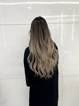 ✨バレイヤージュ✨🍀ケアブリーチ🍀+オンカラー（画像のようなお色味)※