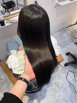 【最新ケアメニュー🌟】バイカルテトリートメント + 超音波アイロン🫧(シャンプーブロー込み)