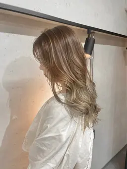 ブリーチ＋オンカラー＋髪質改善TR＋カット