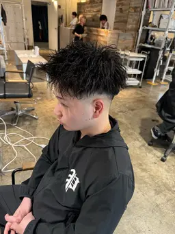 メンズスキンフェードカット＋ツイストパーマ