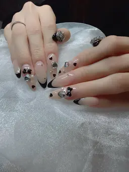 【人気No.1】🌈チップ10本長さだし+designネイル🌈