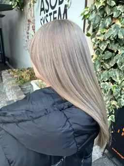 💟学割💟ダブルカラー(フローディアトリートメント付き)ロング料金無しです!補足説明見てください!