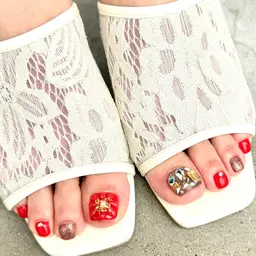 《foot》持ち込みデザイン🤍パーツ付け放題🤍（オフ込み）