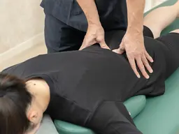 【痩せやすい身体に☆】骨盤矯正60分 ¥9,000 ⇒ ¥4,000