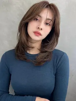 【1/25ブローモデル】スタイリスト調整レイヤーカット&3stepトリートメント付き☃️〜ロング、ミディアム限定〜