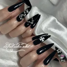 🉐ミニモSALE✨️オフあり♢チップ長さだし★4本パーツ付け放題