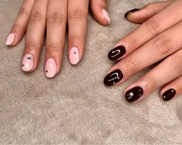 ワンカラー(2色まで)にストーン15粒まで乗せ放題!(オフ込み)