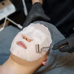 【清潔感アップ！】イオン導入でしっとり肌へ、女性人気◎男性にもおすすめ