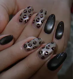 自爪・シンプルデザイン 4本デザイン(オフ追加料金1000円~)