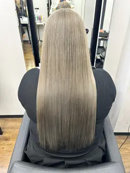 🥈人気No.2🥈艶カラー＋最高級人毛100%シールエクステ80本付け放題＋エクステ馴染ませカット付き✨