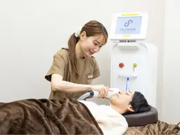 【1/12(月)限定】事前準備不要！スタッフがシェービング​〜​光脱毛までお手伝い✨顔＋vio＋全身脱毛