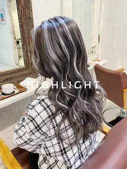 🌟大人上品ハイライト＋高保湿トリートメント＋似合わせ前髪カット　ブリーチ2回