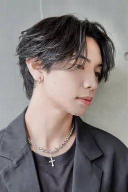 〈12月特別価格🔥〉本日限定!骨格補正メンズカット+お好みパーマ🌀