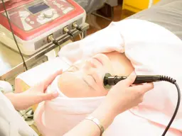 ニキビ!!エンビロンフェイシャル