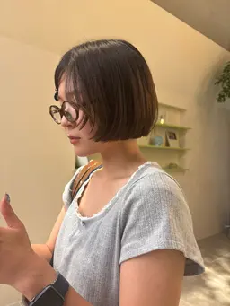 顔まわりレイヤーカット+マイクロナノバブル付き頭皮ケアシャンプー🧴🫧