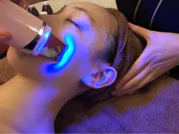 🌟皮脂が浮き出る😳ビックリ毛穴洗浄コース🌟