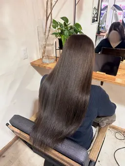 全体カラー＋Aujuaトリートメント（ワンカラーのみ）