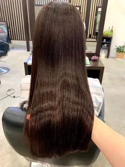「12月限定クーポン・」艶髪ストレートパーマ&ケアトリートメント