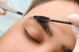 【眉毛】1度で無駄毛をスッキリ✨アイブロウスタイリング✨️男性にオススメ