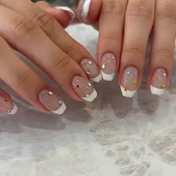 【大阪/福島】【オープン価格】オフ込🫧初回・当店オフ無料🌸フレンチ(ベースカラー込◎)