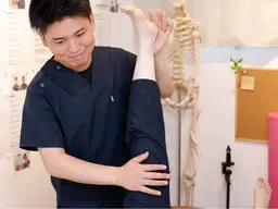 【ミニモSALE限定40％OFF】首・肩こり／姿勢チェック付き整体70分　¥10000→¥3480