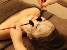 韓国最新美容【ララピール(全顔・首)】＋極上ドライヘッドスパor首肩デコルテハンド 計70分