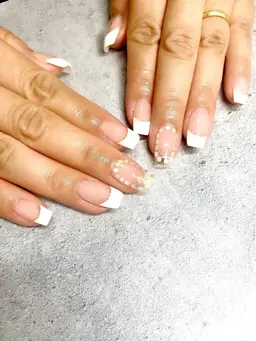 【hand】フレンチネイル