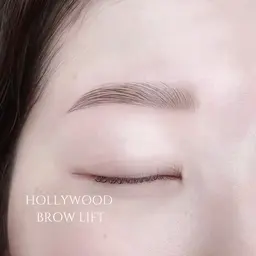 🤍SNSで話題！毛流れを整えて扱いやすい眉毛に🤍ハリウッドブロウリフト⚠︎注意事項ご確認ください！