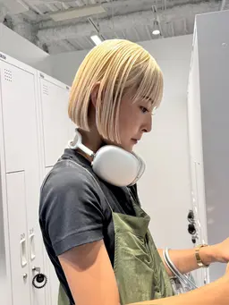 【憧れのブロンドヘアー】カット➕2ケアブリーチ