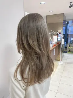 ✨ブリーチ1回(リタッチのみも可)&カラー& トリートメント✨(ダブルカラー)