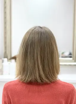 透明感のある白髪ぼかし(ブリーチ込みダブルカラー)＋高保湿トリートメント