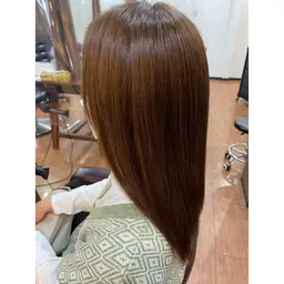 【🧴‎根元の白髪やプリンが気になる方へ🩵】リタッチカラー＋髪質改善トリートメント✨️(後処理剤付き)