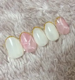 オフ無料⭐︎大理石ネイル　スキニーラメフレンチ