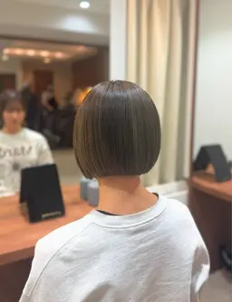 ツヤ髪ボブカット✨️＋1step treatment(外部補修でうるツヤ髪🩵)
