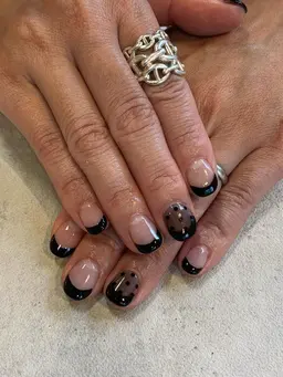 ご新規様限定⭐︎フレンチネイル【ソフトジェルオフ、ウォーターケア、パラジェル込み♪】