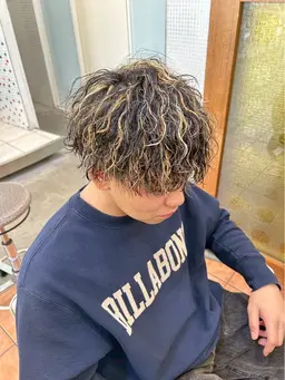 【👑オシャレにイメチェン👑】⚡️メンズカット+ハイライト⚡️