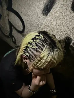 『地毛コーンロウ無料でやりませんか⁉️』