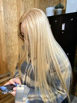 ミニモ学割💛学生さん限定U24💛ダブルカラーorインナーカラー＋水トリートメント［ブリーチ1回込み］