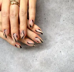 【持ち込みデザインOK♪】120分アートし放題☆オフ&ケア込み¥9000