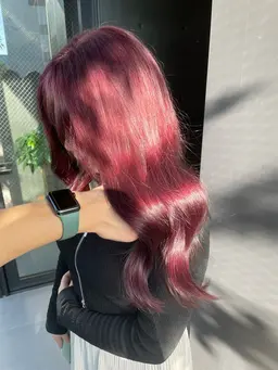 【年末年始前期間限定クーポン😍】ブリーチ+カラー+トリートメント❣️