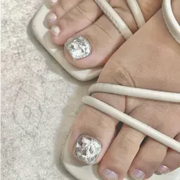 【角質ケア付き】フット🦶🏻ジェル＋かかと角質ケアセット🫧ジェル料金＋角質ケア¥2200！（オフありは＋30分）