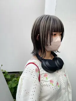 お洒落カラー☮️デザインカラー+トリートメント(ケアブリーチファイバープレックス使用)